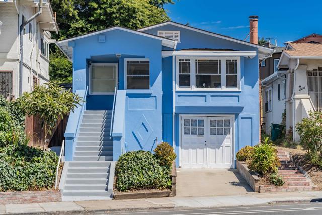 Details for 2431 Park Blvd, Oakland, CA 94606