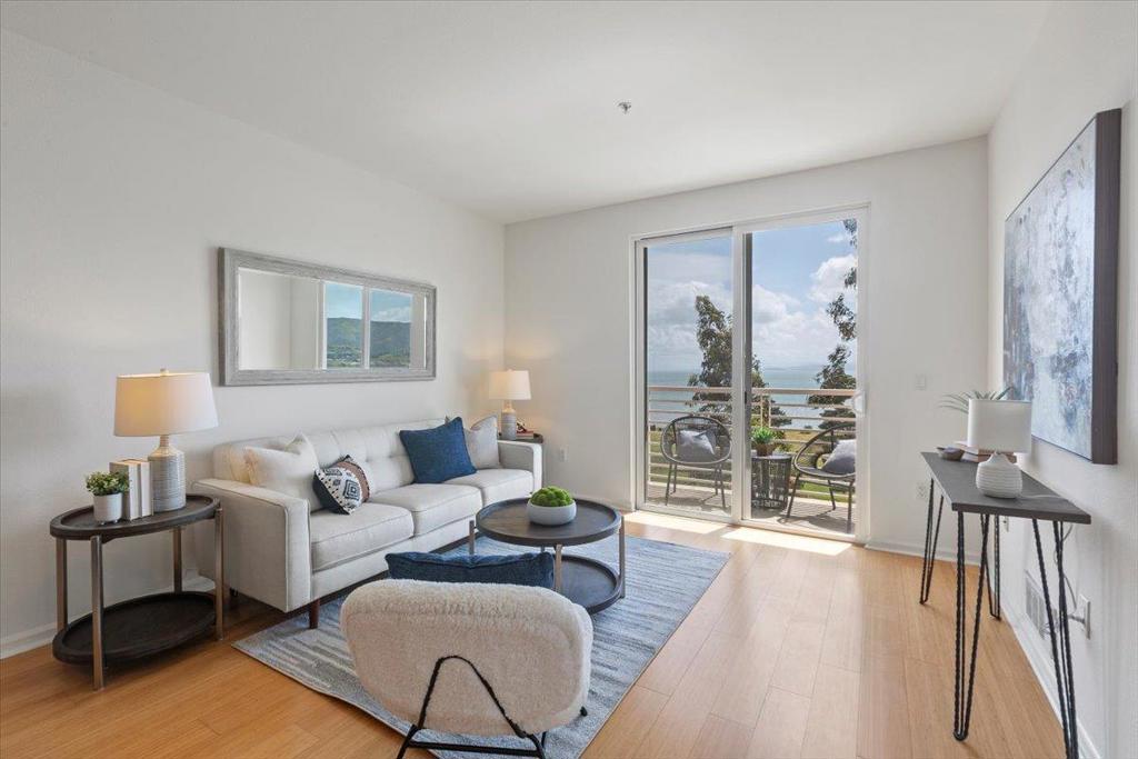301 Crescent Court #3307