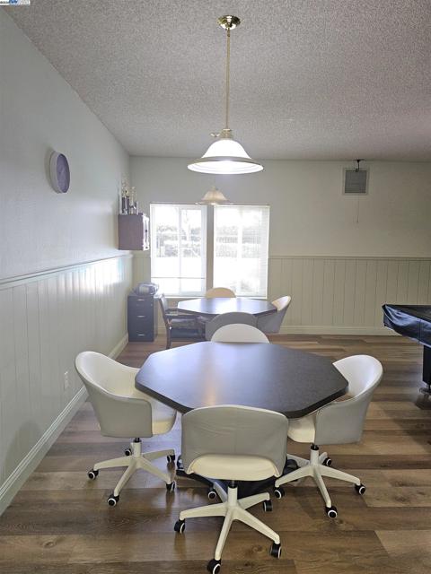 4141 Deepcreek, Fremont CA: https://media.crmls.org/mediaz/ccb0eb26-8e76-417e-bcb2-63c37bb2b19c.jpg