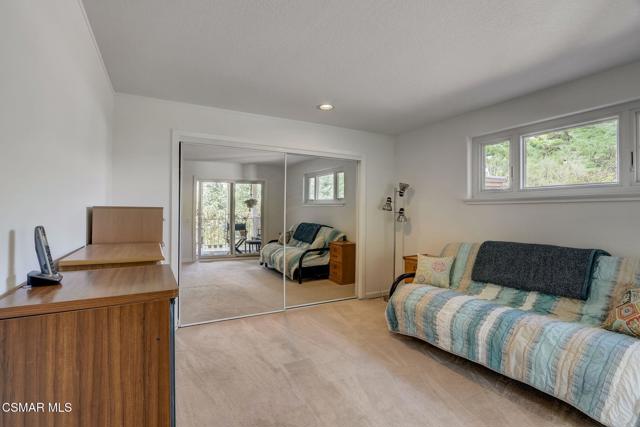7 Bell Canyon Road, Bell Canyon CA: https://media.crmls.org/mediaz/ccb10e33-de4c-4479-bedf-7974e6df2268.jpg