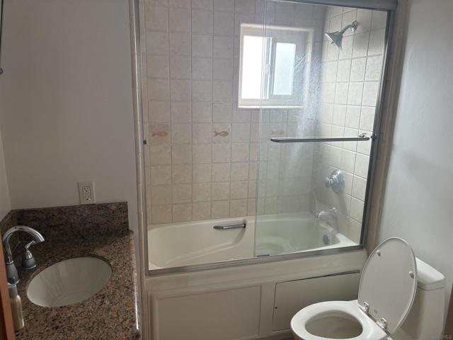374 ORANGE AVE, Coronado CA: https://media.crmls.org/mediaz/ccb1a9d2-6d5b-4ac6-8ae4-cf5e55b33b38.jpg