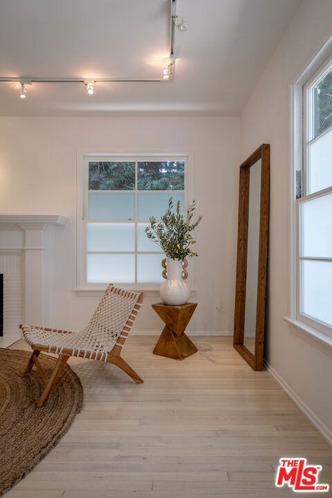530 MUSKINGUM Place photo 4