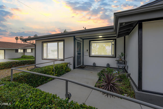 Detail Gallery Image 3 of 37 For 1892 Dunnigan St, Camarillo,  CA 93010 - 3 Beds | 2 Baths