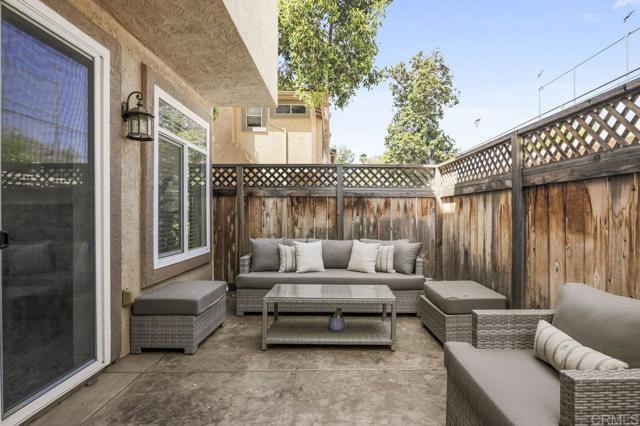 Detail Gallery Image 28 of 64 For 11372 via Rancho San Diego #B,  El Cajon,  CA 92019 - 3 Beds | 2/1 Baths