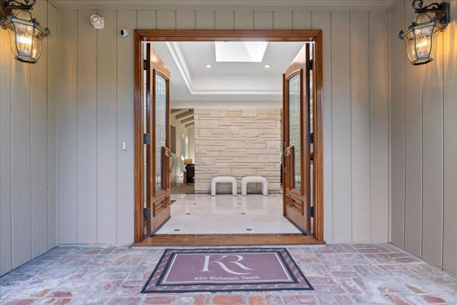 105 Vista Del Prado, Los Gatos CA: https://media.crmls.org/mediaz/ccb4c775-fb60-4247-bae7-005ed6c36157.jpg