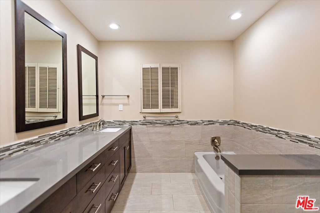 15451 Longbow DriveSherman Oaks img 41