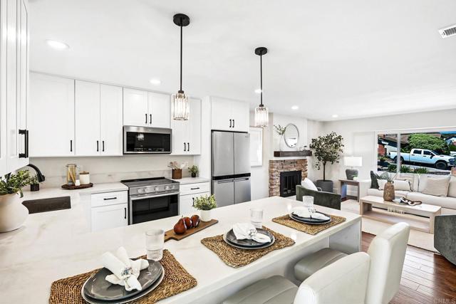 Detail Gallery Image 10 of 31 For 406 Borden Cir, San Marcos,  CA 92069 - 3 Beds | 2 Baths