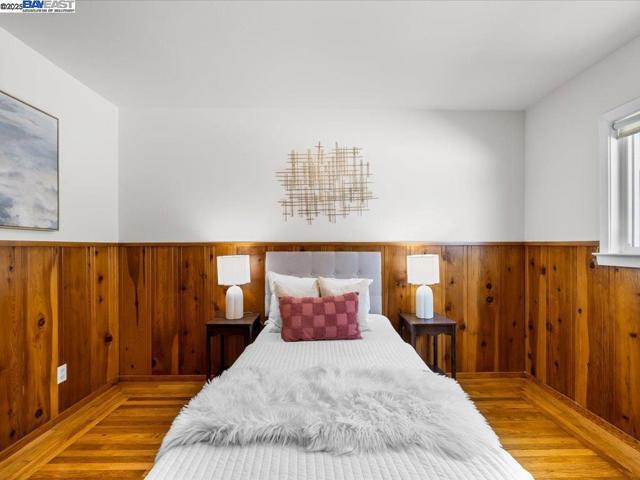 4311 Circle Ave, Castro Valley CA: https://media.crmls.org/mediaz/ccb87367-08e8-4c7b-bb54-afb88115c837.jpg