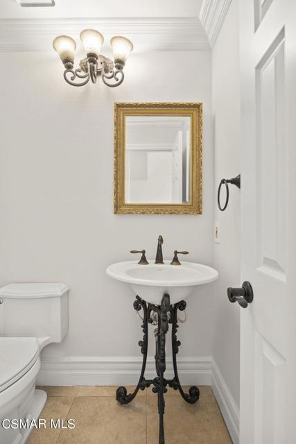 21-web-or-mls-Upmarketmedia_3123Hil-63