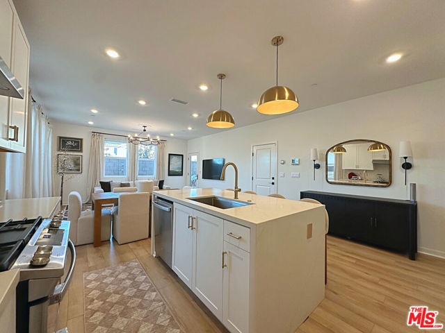 Image 5 of 31 For 4007 Pomelo Drive