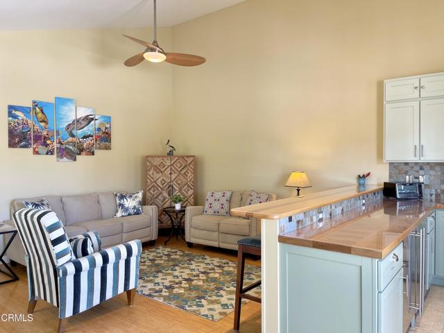 Detail Gallery Image 4 of 34 For 117 La Brea St, Oxnard,  CA 93035 - 3 Beds | 2 Baths