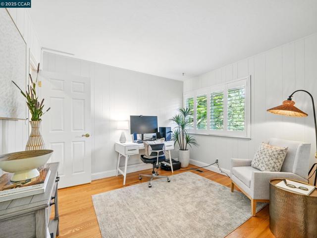 1804 Piedras Circle, Alamo CA: https://media.crmls.org/mediaz/ccbabd35-886d-48c1-8494-6bdea22a39e0.jpg