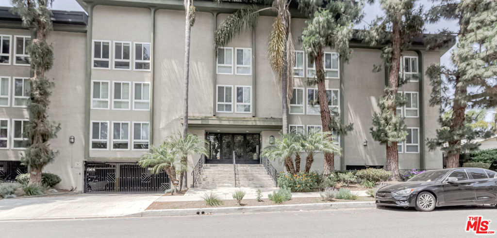 4407 Francis Avenue #107