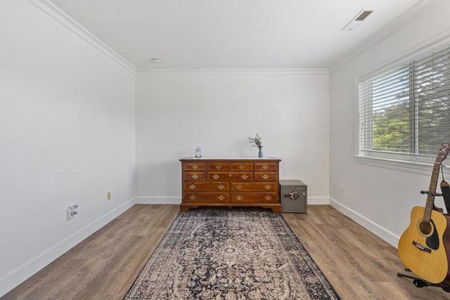 1650 Mimosa Street, Hollister CA: https://media.crmls.org/mediaz/ccbb468d-25bc-4c54-a92e-c6f9545f0441.jpg