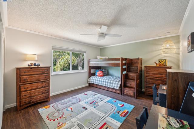 2740 Mohawk Cir, San Ramon CA: https://media.crmls.org/mediaz/ccbd9fb0-f568-4d8d-8342-ea45a92e1246.jpg