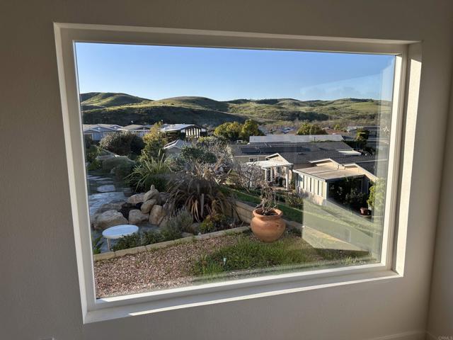 Detail Gallery Image 10 of 47 For 1438 Salem Ct, Oceanside,  CA 92057 - 2 Beds | 2 Baths