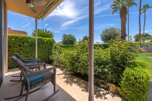 47432 Medina W Drive, Palm Desert CA: https://media.crmls.org/mediaz/ccbf436c-c05d-480c-a4fe-994017faf32f.jpg