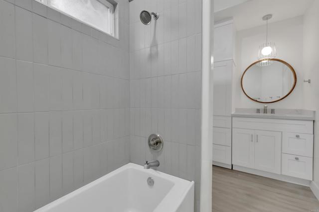 393 Date Avenue, Carlsbad CA: https://media.crmls.org/mediaz/ccc07a5e-2471-4e28-a574-d5e351ad806e.jpg