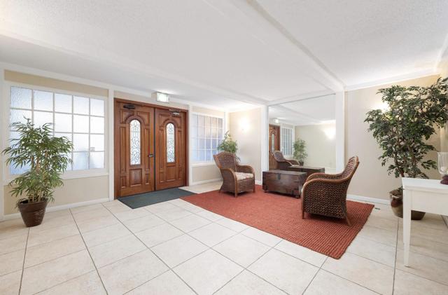 Detail Gallery Image 24 of 26 For 424 Stratford Ct #B11,  Del Mar,  CA 92014 - 2 Beds | 2 Baths