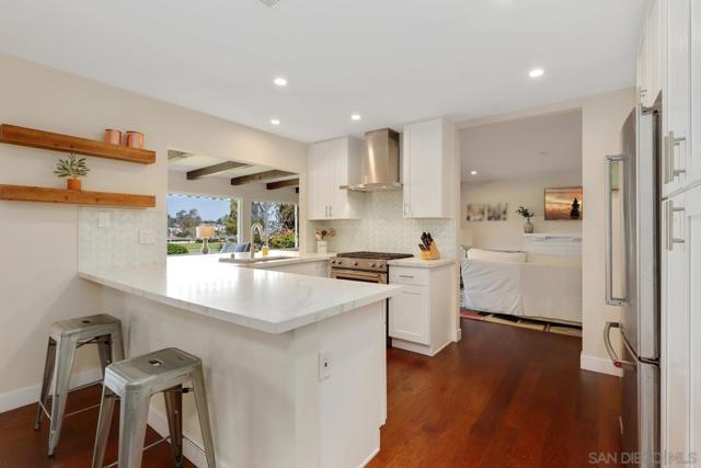 1144 San Julian Dr, San Marcos CA: https://media.crmls.org/mediaz/ccc43155-4a50-41b6-b4c7-e995d037c421.jpg