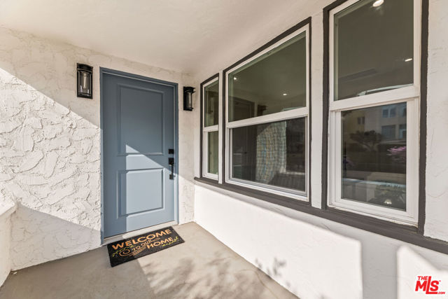 426 N Pacific Avenue, San Pedro CA: https://media.crmls.org/mediaz/ccc4439f-dc8d-44b6-b03c-ab436a5261b7.jpg