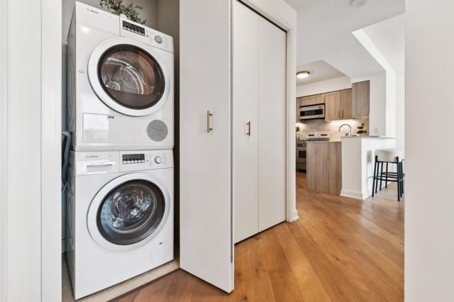 401 Harrison Street, San Francisco CA: https://media.crmls.org/mediaz/ccc47c06-b096-4f67-be5e-1144ecb971a1.jpg