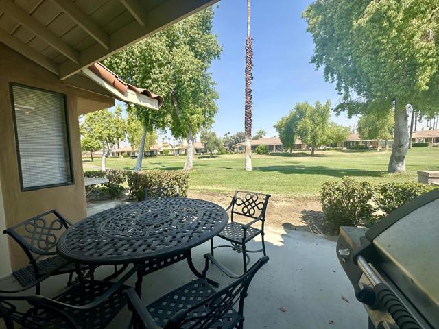 316 S Sierra Madre, Palm Desert CA: https://media.crmls.org/mediaz/ccc4cdaf-cf5e-47b6-9a78-28678a998d00.jpg
