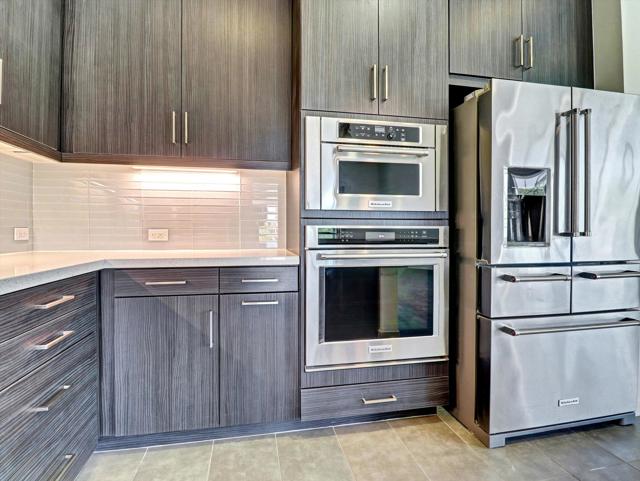 1702 Sienna Court, Palm Springs CA: https://media.crmls.org/mediaz/ccc4ec4c-2987-48da-87d3-8672ebbffc51.jpg