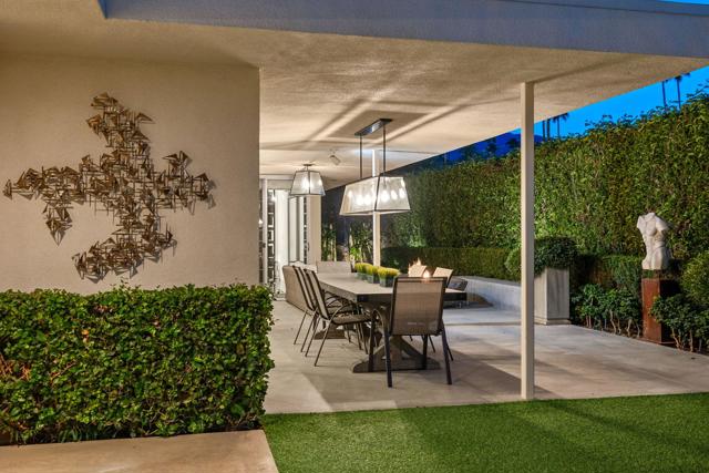 2015 S Toledo Avenue, Palm Springs CA: https://media.crmls.org/mediaz/ccc547c3-a61b-417d-bed2-7195959eec59.jpg