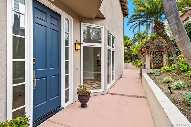 9703 Keeneland Row, La Jolla CA: https://media.crmls.org/mediaz/ccc552db-93ad-4200-b878-3f15d4138c8f.jpg