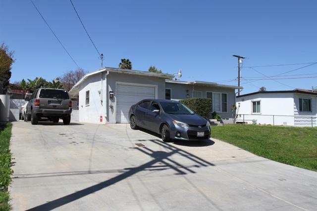 3766 King, La Mesa CA: https://media.crmls.org/mediaz/ccc5c359-d7f4-491d-87c2-0870dd13c716.jpg