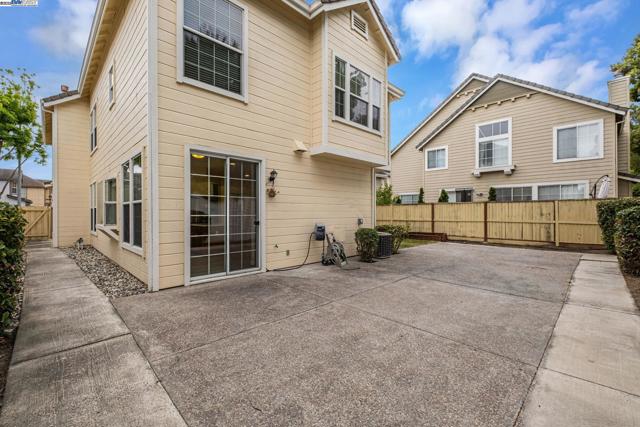 4293 OLIVER WAY, Union City CA: https://media.crmls.org/mediaz/ccc776f0-51a6-44ab-b328-7c99f511c992.jpg