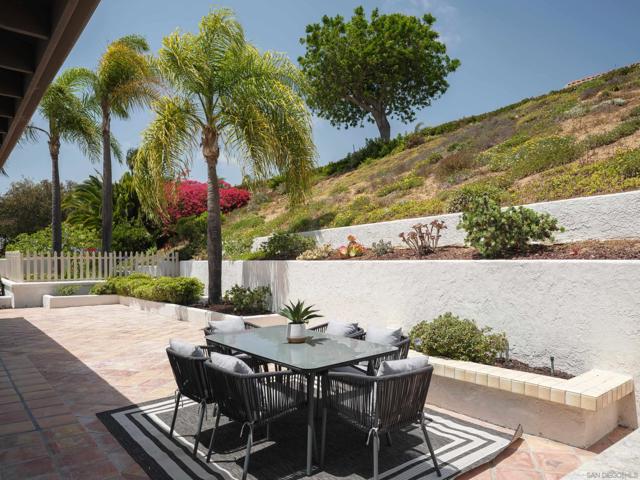 4630 Pannonia Rd, Carlsbad CA: https://media.crmls.org/mediaz/ccc7a1fb-14b9-45fe-afa0-78e2faa08d5a.jpg