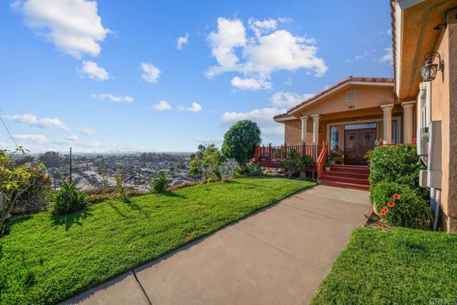 743 S 61St Street, San Diego CA: https://media.crmls.org/mediaz/ccc887cd-099f-4943-abbb-6f30486ced88.jpg