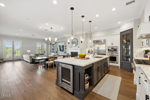 4111 Adriatic Street, Oxnard CA: https://media.crmls.org/mediaz/ccc9f6fc-33e2-4879-ac76-ffd803909470.jpg
