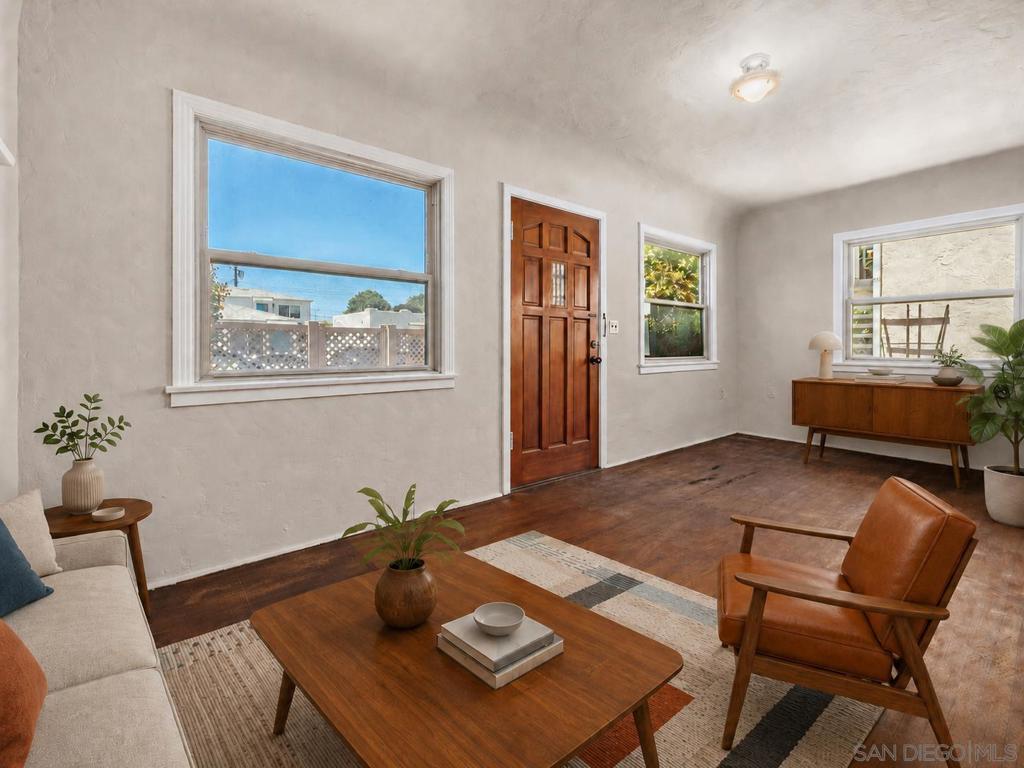 4846 Long Branch Ave - photo 10