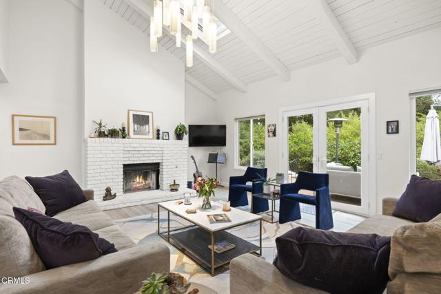 311 w W Summer Street, Ojai CA: https://media.crmls.org/mediaz/cccc8abf-cdd5-49e5-adc7-02ed672f9d99.jpg