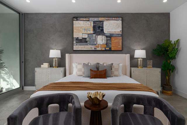 80 Lakeview Drive, Palm Springs CA: https://media.crmls.org/mediaz/cccd5edc-58ff-4964-b79b-ff01b340a4ed.jpg