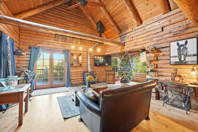 4101 San Juan Canyon Road, San Juan Bautista CA: https://media.crmls.org/mediaz/ccce96d1-c4ff-4623-a345-bf1943c59d66.jpg