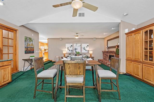 4601 Hampshire Way, Fremont CA: https://media.crmls.org/mediaz/cccfbf43-812b-4d08-8511-10bfd3dfb726.jpg