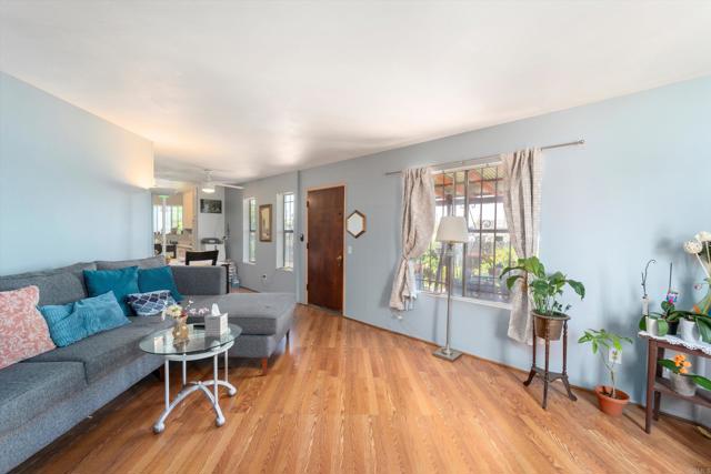 4643 Cherokee Avenue, San Diego CA: https://media.crmls.org/mediaz/ccd01b87-ebc1-4f8b-8edf-a1b0eab658a7.jpg
