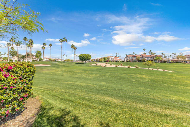 78179 Crimson Court, La Quinta CA: https://media.crmls.org/mediaz/ccd0291d-2d62-4fbf-b942-435f55e9ae43.jpg