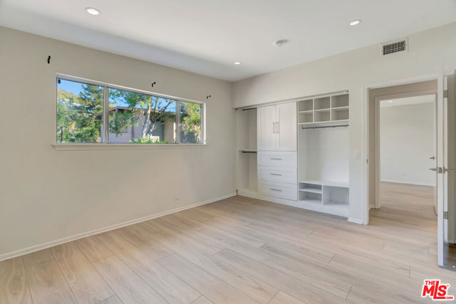 3444 Cloudcroft Drive, Malibu CA: https://media.crmls.org/mediaz/ccd12db8-ad1e-4804-b2e8-fb450a890789.jpg