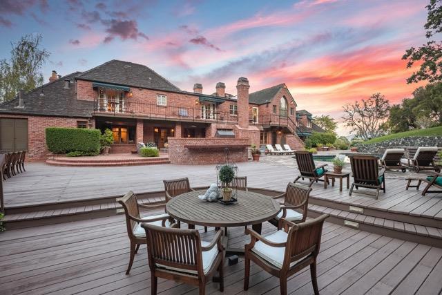 12359 Farr Ranch Road, Saratoga CA: https://media.crmls.org/mediaz/ccd1d20d-8f67-4c8f-869d-62e31a50e92e.jpg