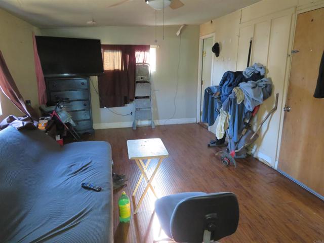 4021 Cherry Blossom Street, National City CA: https://media.crmls.org/mediaz/ccd24a6e-3525-4bd0-bc13-93ab878af2ef.jpg