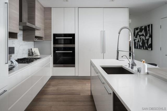 2604 5TH AVENUE, San Diego CA: https://media.crmls.org/mediaz/ccd2f12c-db70-48d2-a76c-89b38f372c48.jpg