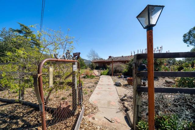 211 Smith Road, Watsonville CA: https://media.crmls.org/mediaz/ccd3336c-e5af-460a-b64f-8541ef733f91.jpg