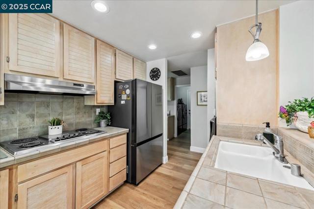 771 Lakemont PL, San Ramon CA: https://media.crmls.org/mediaz/ccd4c45e-d671-4636-b95f-7611226a303d.jpg