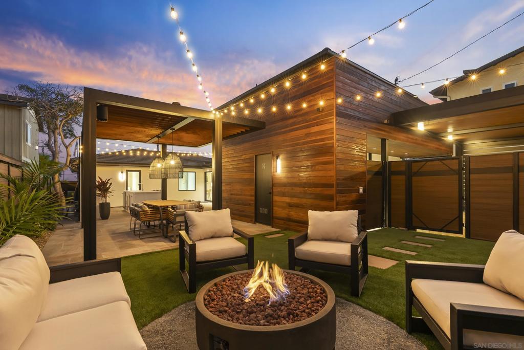 MLS #250043261SD image #10