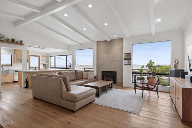 Detail Gallery Image 8 of 59 For 496 Lupine Way, Ventura,  CA 93001 - 2 Beds | 2 Baths